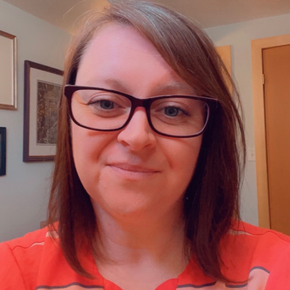 Meet your Posher, Joanne - Picture 1 of 1